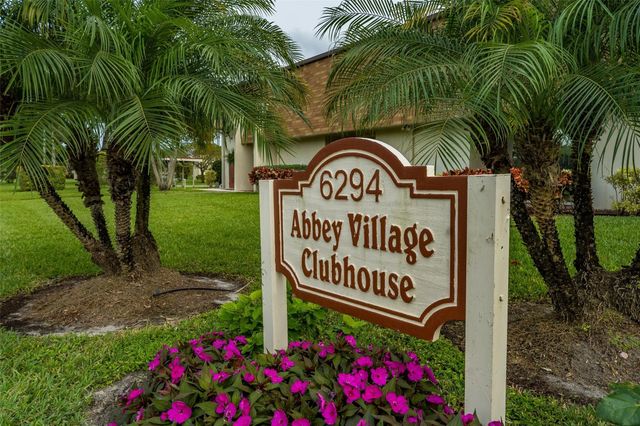 10 Willowbrook Lane 108, Delray Beach, FL 33446