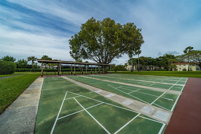 10 Willowbrook Lane 108, Delray Beach, FL 33446