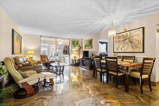 10 Willowbrook Lane 108, Delray Beach, FL 33446