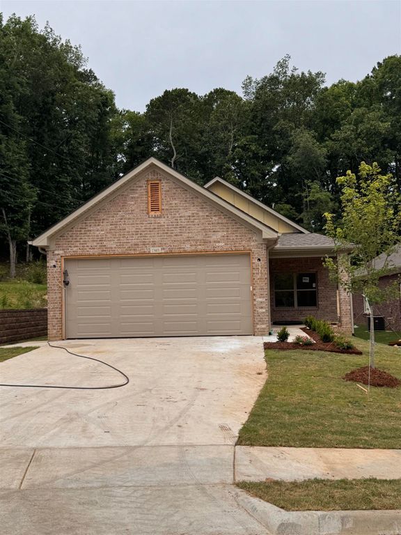 13401 Teton Drive, Little Rock, AR 72211
