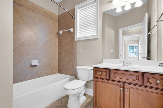 5358 Manor View Drive NW 12, Acworth, GA 30101