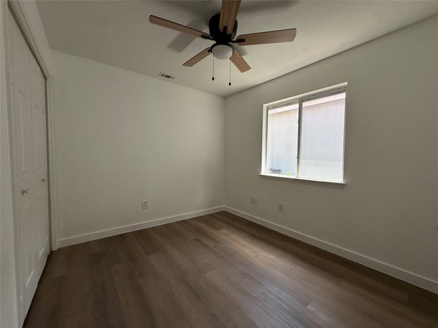 1621 Parkfield CIR, Round Rock, TX 78664