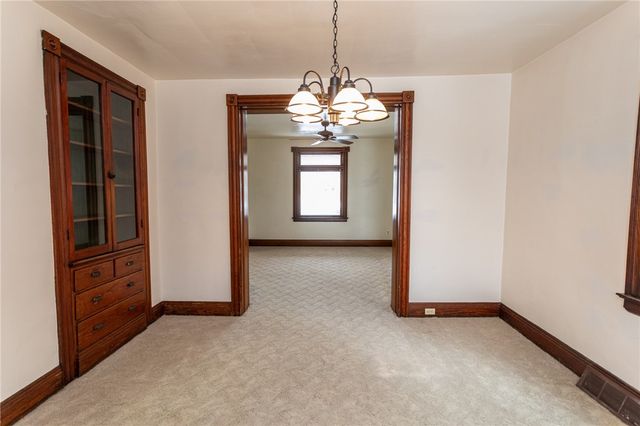 1206 Sycamore St, Connellsville, PA 15425