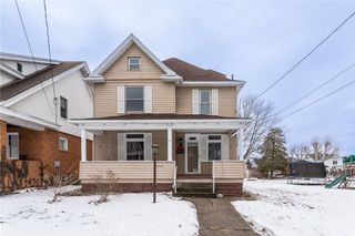 1206 Sycamore St, Connellsville, PA 15425