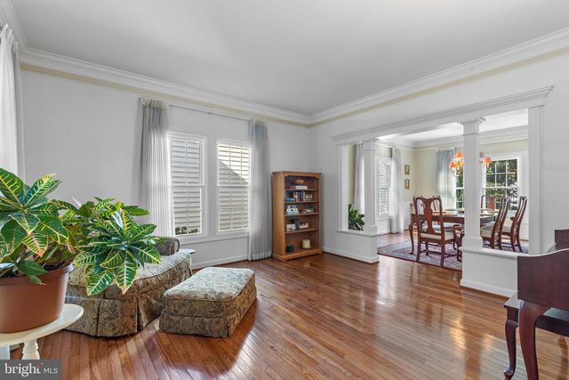 43321 HUDDLESTON LN, Chantilly, VA 20152