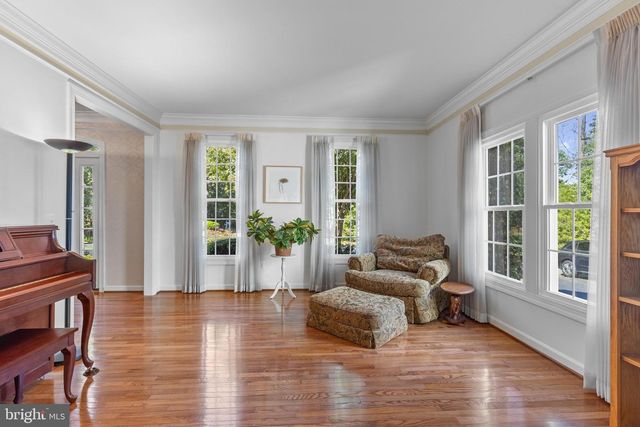 43321 HUDDLESTON LN, Chantilly, VA 20152