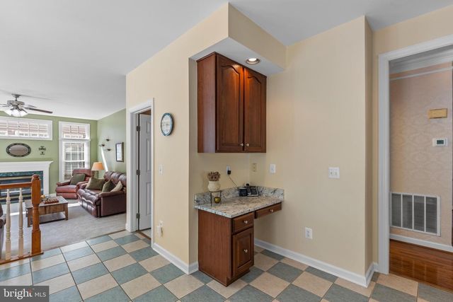43321 HUDDLESTON LN, Chantilly, VA 20152