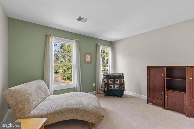 43321 HUDDLESTON LN, Chantilly, VA 20152