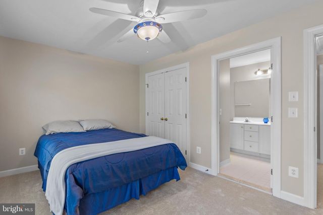 43321 HUDDLESTON LN, Chantilly, VA 20152