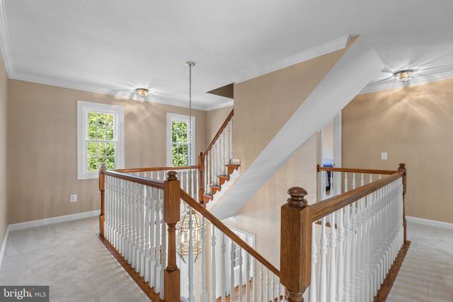 43321 HUDDLESTON LN, Chantilly, VA 20152