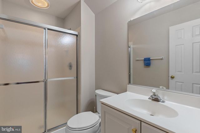 43321 HUDDLESTON LN, Chantilly, VA 20152