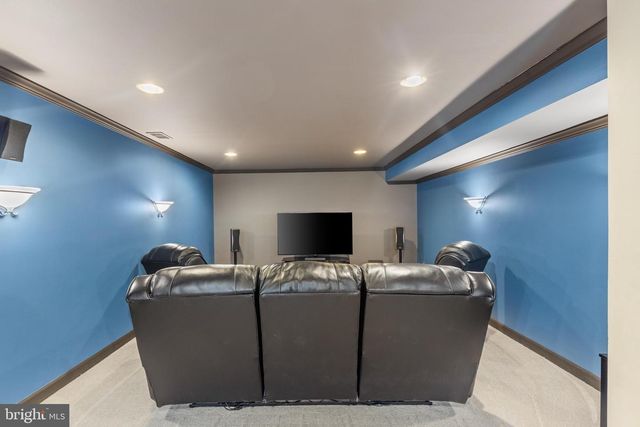 43321 HUDDLESTON LN, Chantilly, VA 20152