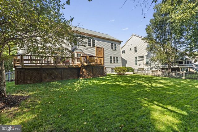 43321 HUDDLESTON LN, Chantilly, VA 20152