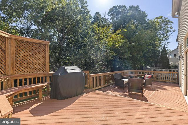 43321 HUDDLESTON LN, Chantilly, VA 20152