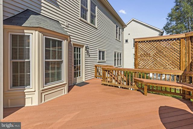 43321 HUDDLESTON LN, Chantilly, VA 20152
