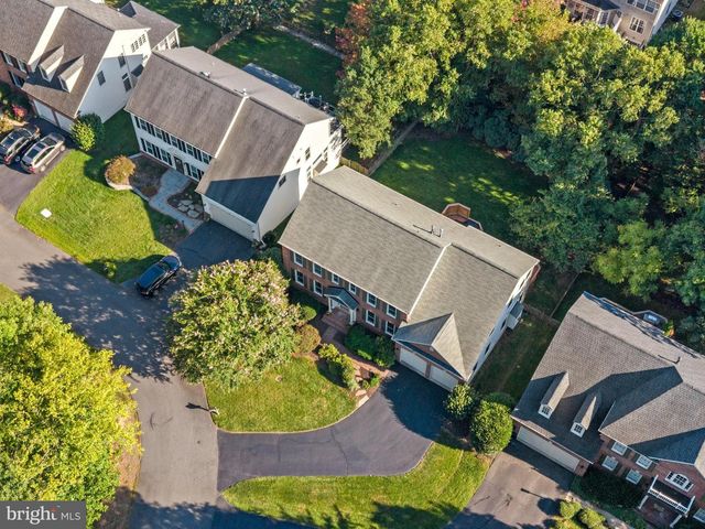 43321 HUDDLESTON LN, Chantilly, VA 20152