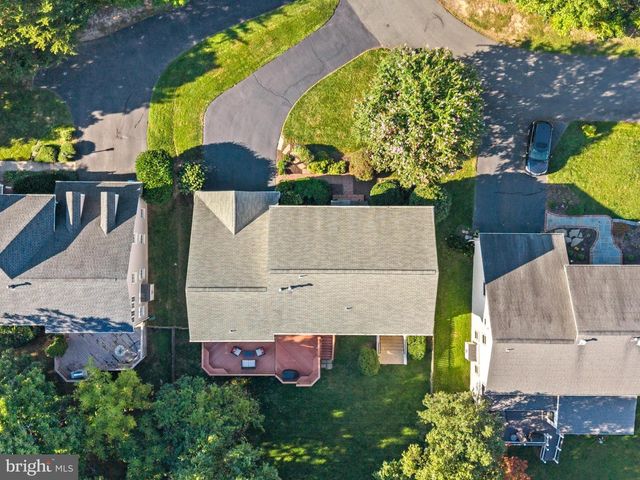 43321 HUDDLESTON LN, Chantilly, VA 20152