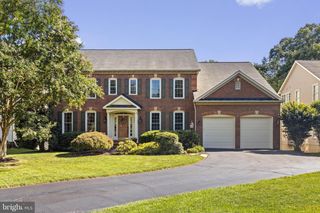 43321 HUDDLESTON LN, Chantilly, VA 20152