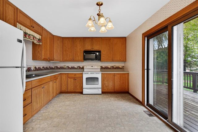 N5782 FAIRVIEW ROAD, Fond Du Lac, WI 54937
