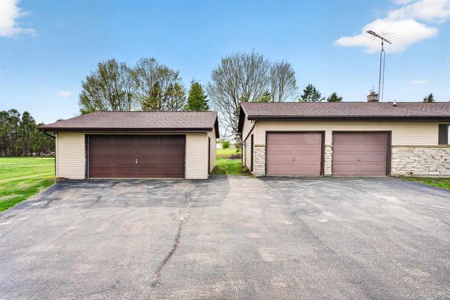 N5782 FAIRVIEW ROAD, Fond Du Lac, WI 54937