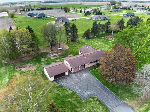 N5782 FAIRVIEW ROAD, Fond Du Lac, WI 54937