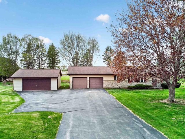 N5782 FAIRVIEW ROAD, Fond Du Lac, WI 54937