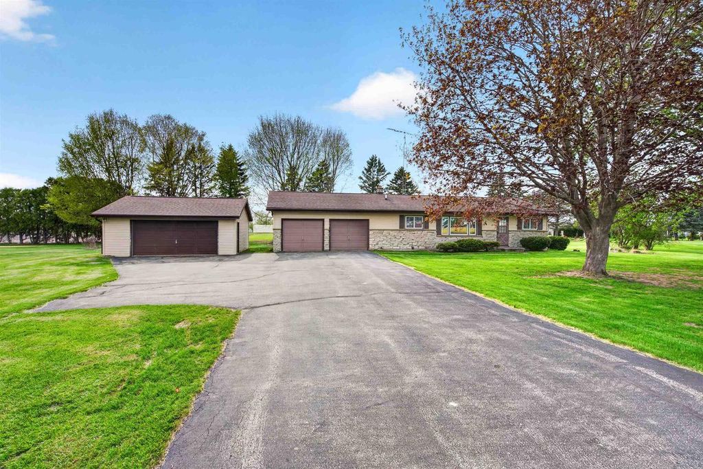 N5782 FAIRVIEW ROAD, Fond Du Lac, WI 54937
