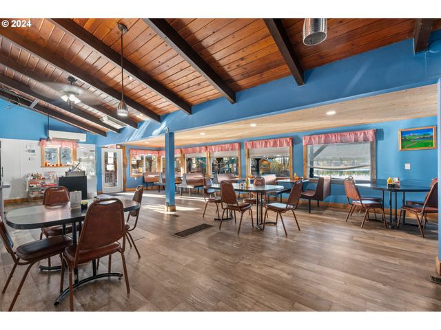 34 N MARIPOSA Dr, Tygh Valley, OR 97063