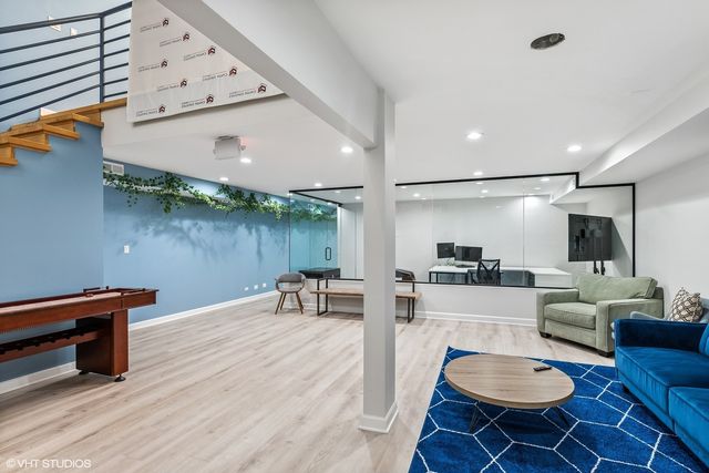 705 N Milwaukee Avenue, Chicago, IL 60642