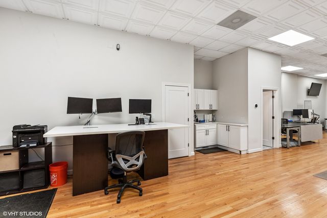 705 N Milwaukee Avenue, Chicago, IL 60642