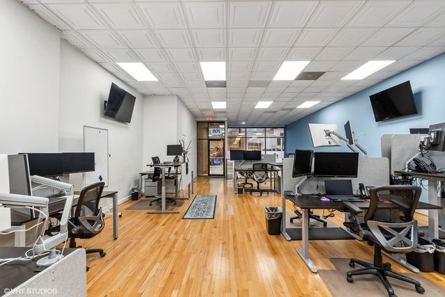 705 N Milwaukee Avenue, Chicago, IL 60642