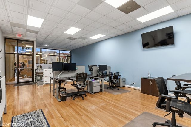 705 N Milwaukee Avenue, Chicago, IL 60642