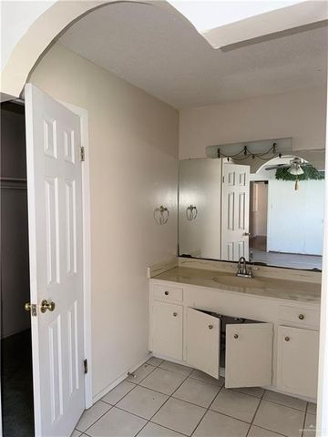 813 Orange Street, Mercedes, TX 78570