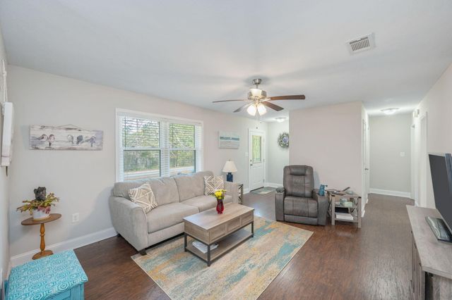 3992 Indian Mound Road, Crestview, FL 32539