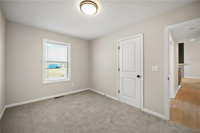 11208 207TH Street, Peculiar, MO 64078