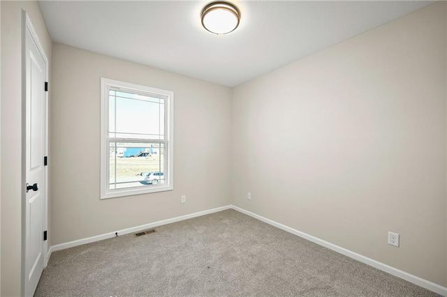 11208 207TH Street, Peculiar, MO 64078