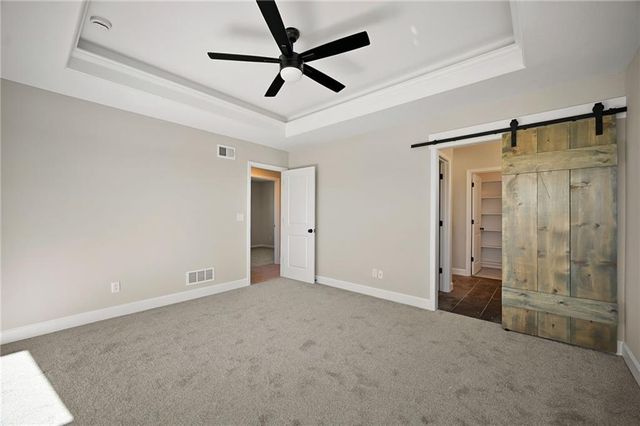 11208 207TH Street, Peculiar, MO 64078