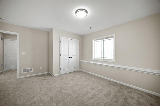 11208 207TH Street, Peculiar, MO 64078