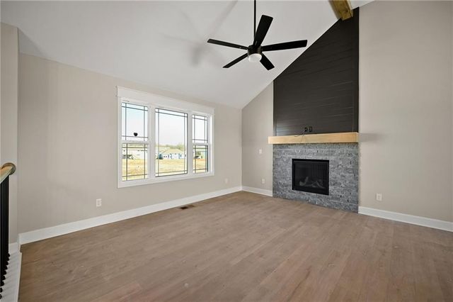 11208 207TH Street, Peculiar, MO 64078