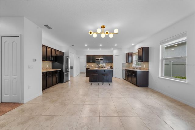 880 NW 251ST DRIVE, Newberry, FL 32669