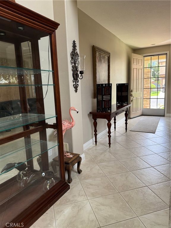 28680 Placerview Trail, Saugus, CA 91390 — photo 3