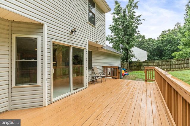 9522 HICKORY HILL DR, Fredericksburg, VA 22408