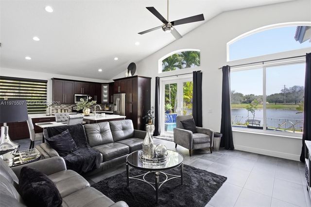 2931 SW 187th Ter, Miramar, FL 33029