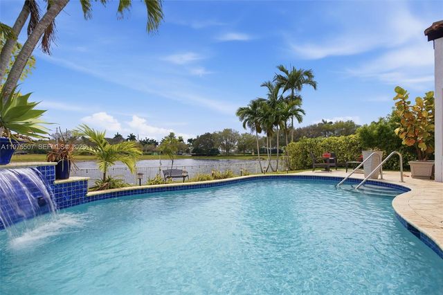 2931 SW 187th Ter, Miramar, FL 33029