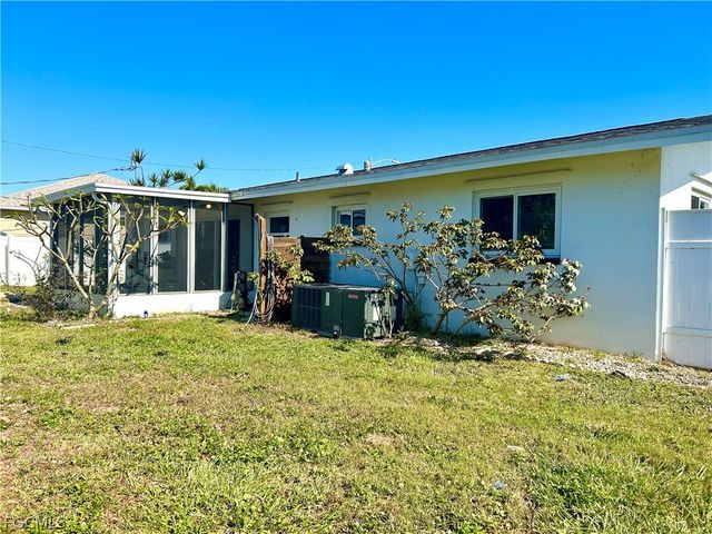 4210 SE 3rd AVE, Cape Coral, FL 33904