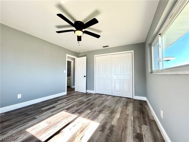 4210 SE 3rd AVE, Cape Coral, FL 33904