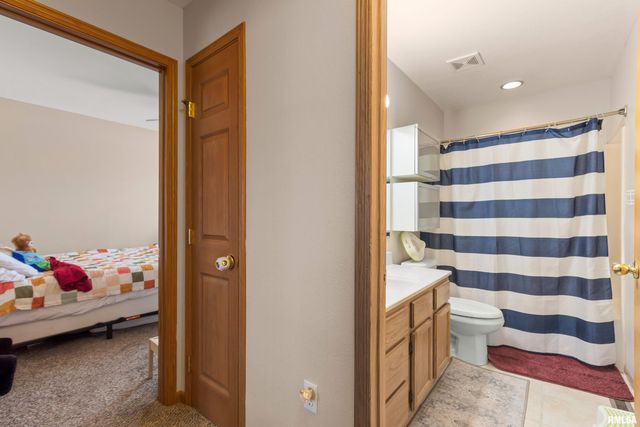 3845 W PALMYRA Court, Peoria, IL 61604