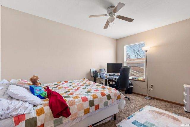 3845 W PALMYRA Court, Peoria, IL 61604