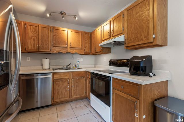 3845 W PALMYRA Court, Peoria, IL 61604