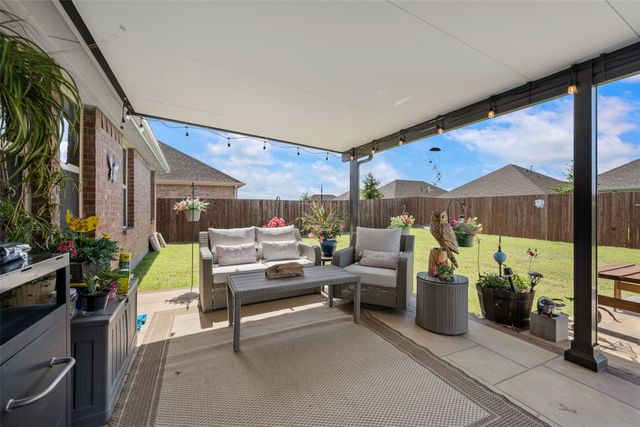 740 Soar Sky Way, Lavon, TX 75166